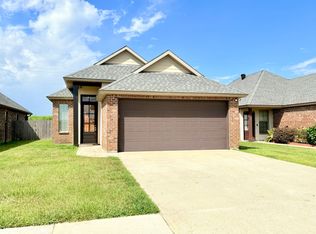 701 Rolling Mill Ln, Youngsville, LA 70592