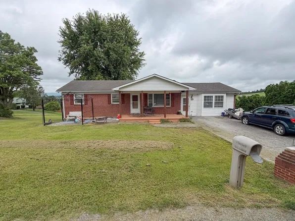 4326 Sunny View Heights Loop, Pulaski, VA 24301