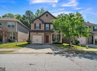 5828 Grande River Rd, College Park, GA 30349