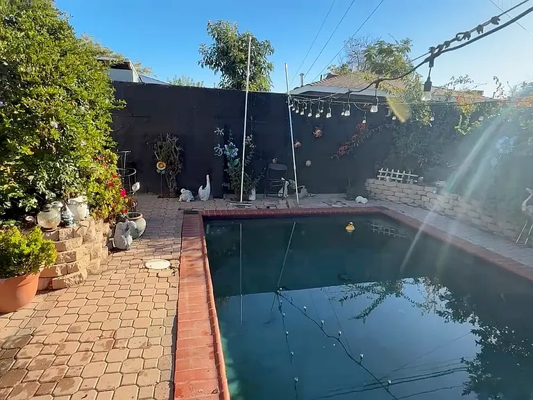 8632 Tyrone Ave — Photo 2
