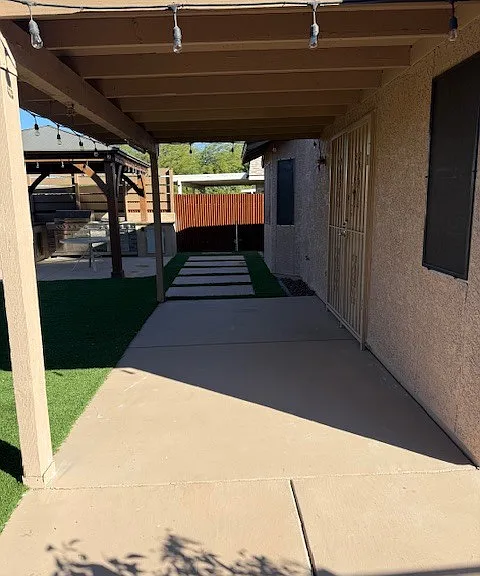 1283 N Sandecker Ln — Photo 35