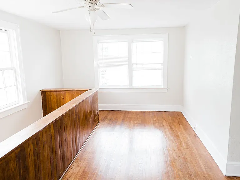 848 Hillyer Ave — Photo 8