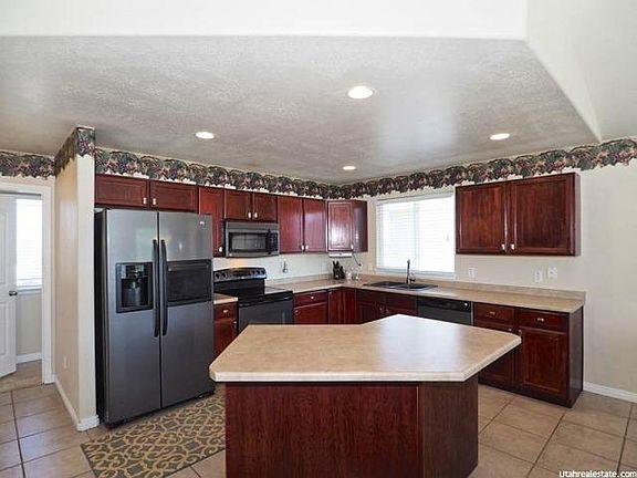 2nd image of 2998 S Hunter Mesa Dr