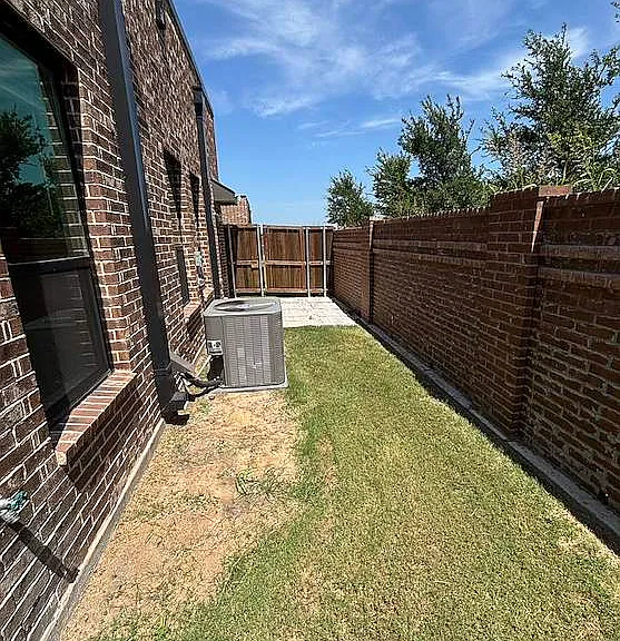 2125 Layla Dr — Photo 19