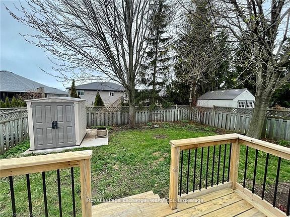 4th image of 792 Mackendrick Dr