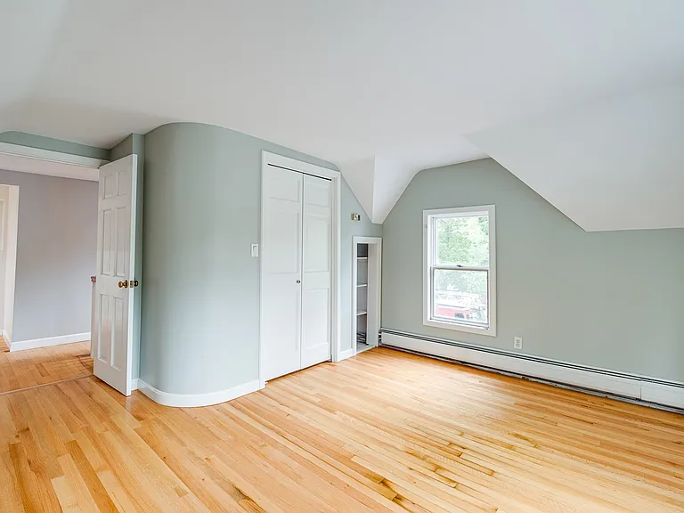 1235 Shore Rd — Photo 18