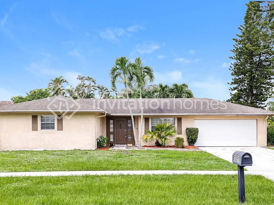 1581 Wyndcliff Dr