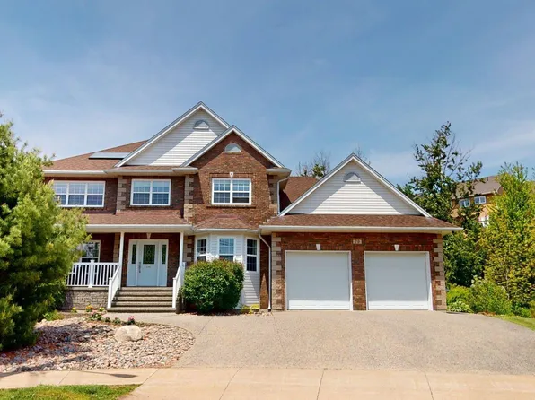 79 Edgewater Close, Halifax, NS B2W 6S3