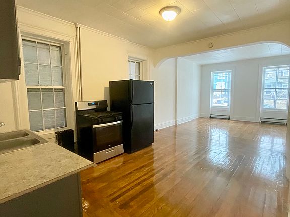 5th image of 43 Saratoga Ave #1F