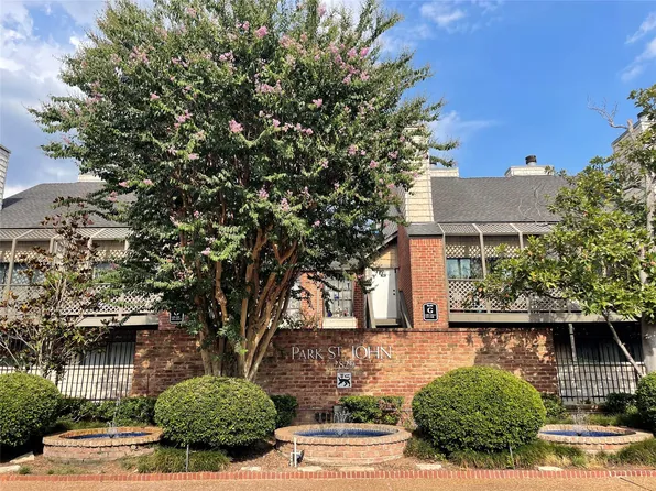 2829 Timmons Ln APT 215, Houston, TX 77027