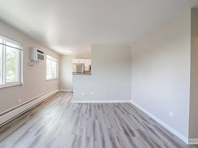 1 S Washington St — Photo 30
