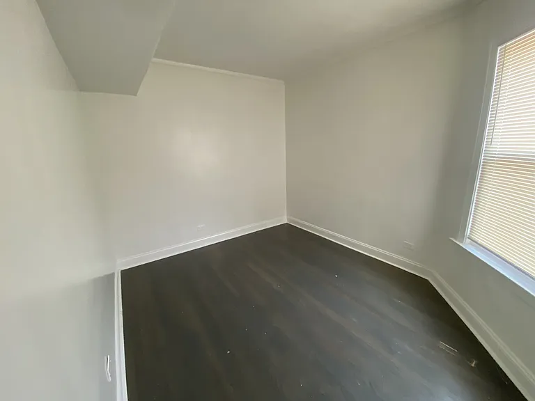 7151 S Green St #2 — Photo 12