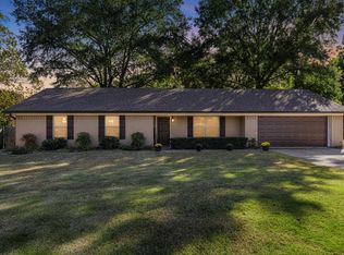 105 Heather Ln, Longview, TX 75605
