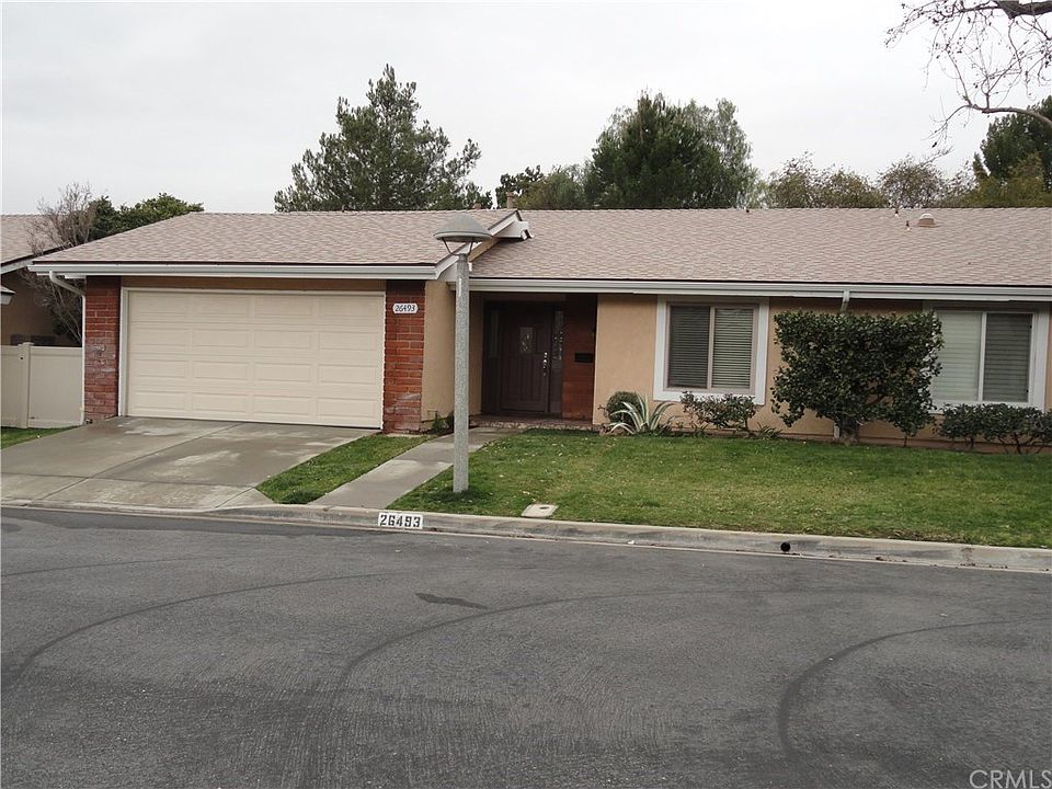 1st image of 26493 Fairway Cir
