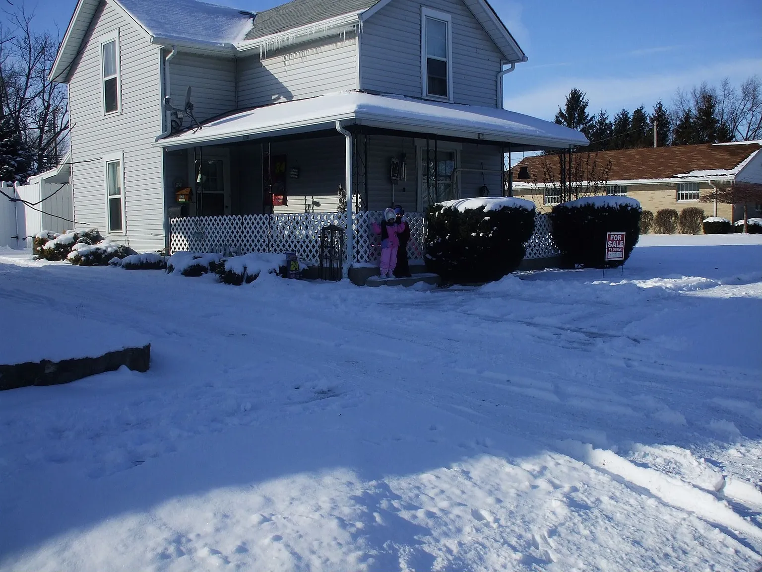 205 S Main St photo 1