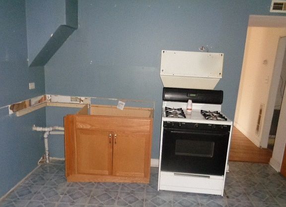 3rd image of 1439 S Karlov Ave #1