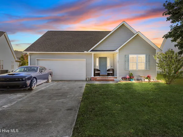 208 Ashcroft Drive, Jacksonville, NC 28546