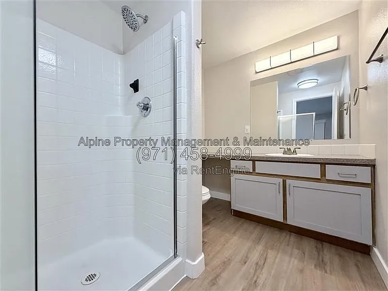13062 SE Powell Blvd #5 — Photo 15