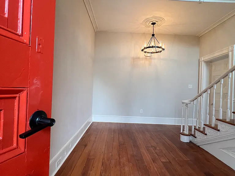 151 W Maple Ave #5 — Photo 4