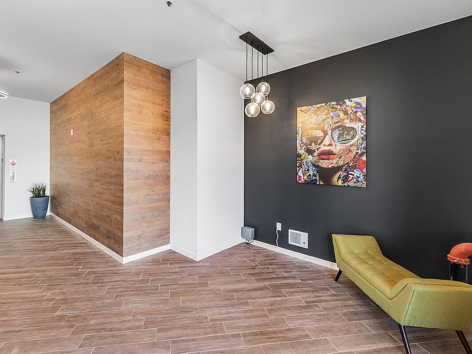 1st image of 438 Memphis St #25