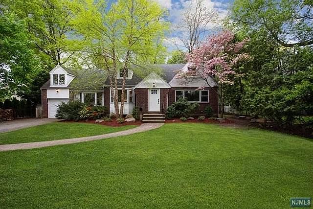 11 Standish Ct, Tenafly, NJ 07670 | Zillow