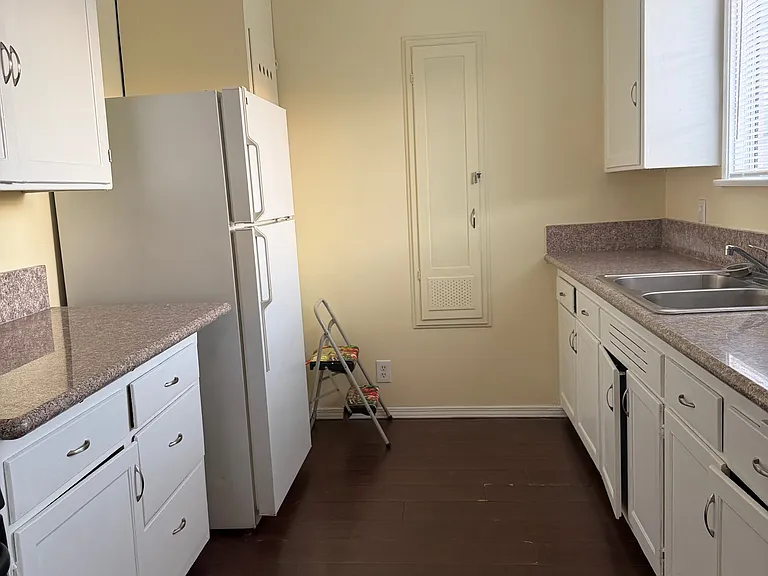 123 N Atlantic Blvd #C — Photo 2