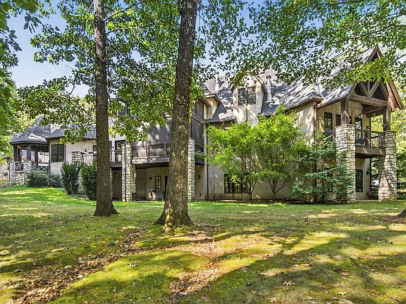 5th image of 3208 S Thornridge Drive