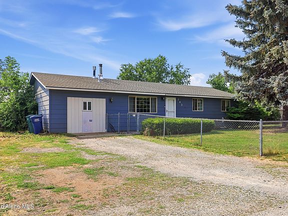 3rd image of 243 E Jensen Dr