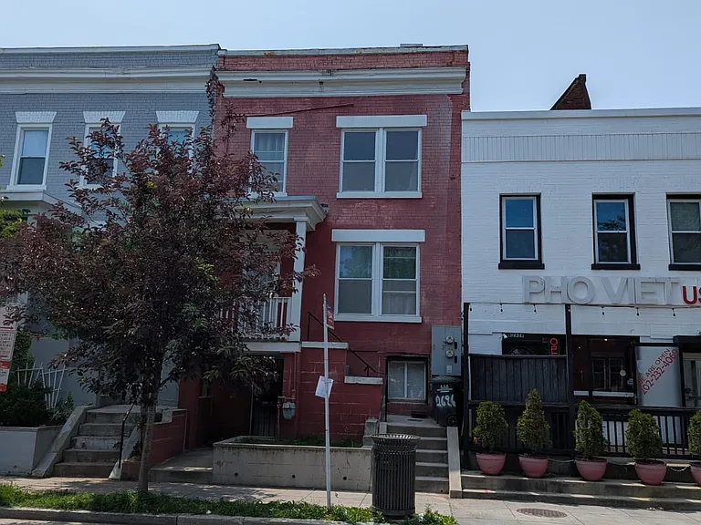 2626 11th St NW #B — Photo 6