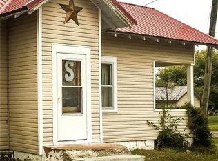 720 Fessenden St, Gridley, KS 66852