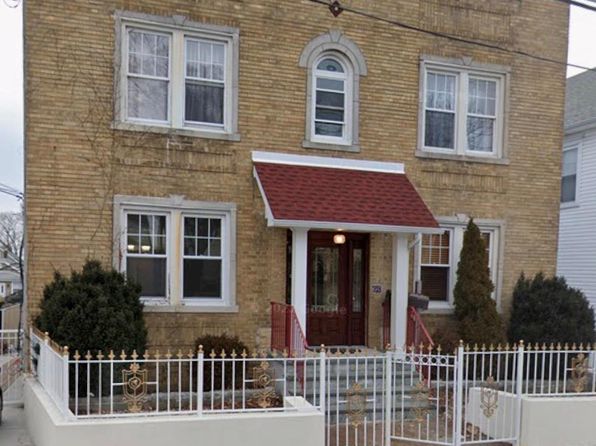 23 Alida St APT 2S
