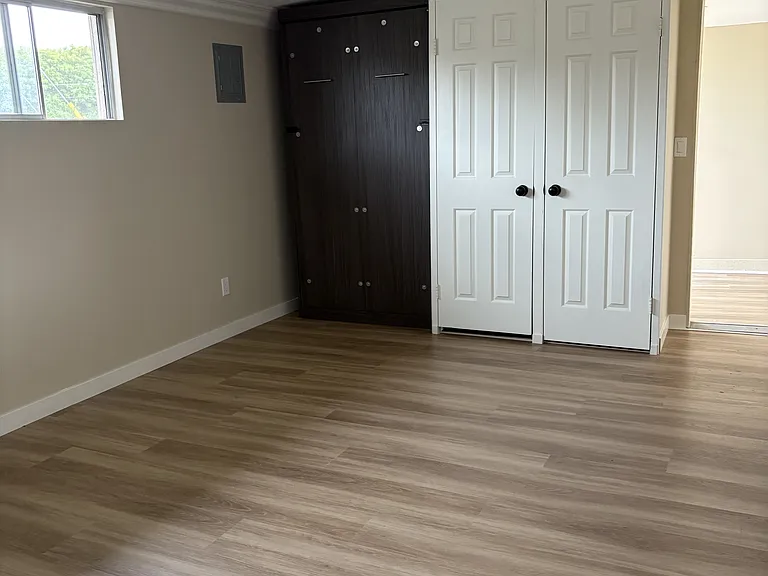 418 Honeysuckle Ln #1-B — Photo 6