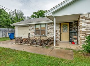 101 Gordon Dr, Azle, TX 76020