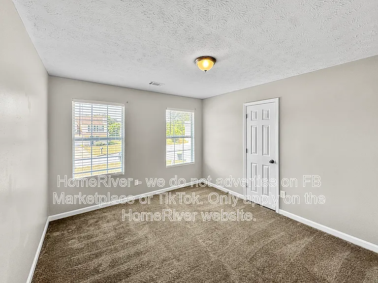 178 Marsh Glen Dr — Photo 13