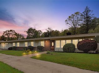 4 Coach Rd, Danbury, CT 06811