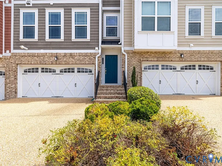11443 Hayloft Ln — Photo 4
