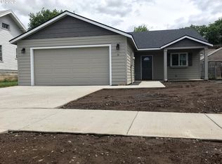 16 SE 9th St, Pendleton, OR 97801