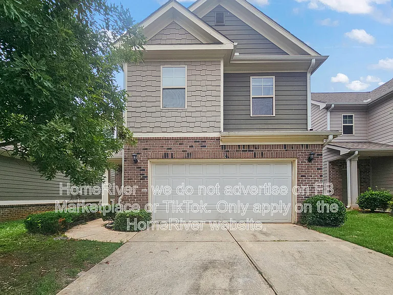 174 Daisy Cir — Photo 1
