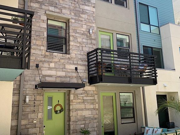 3rd image of 1562 Vista Del Mar Way Unit 3