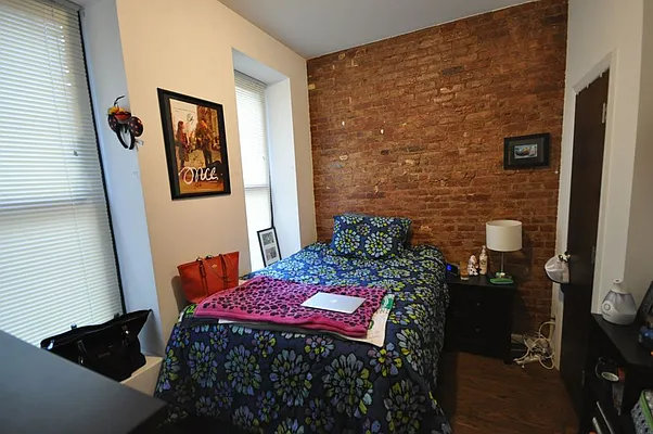 Rented by REAL New York | media 25