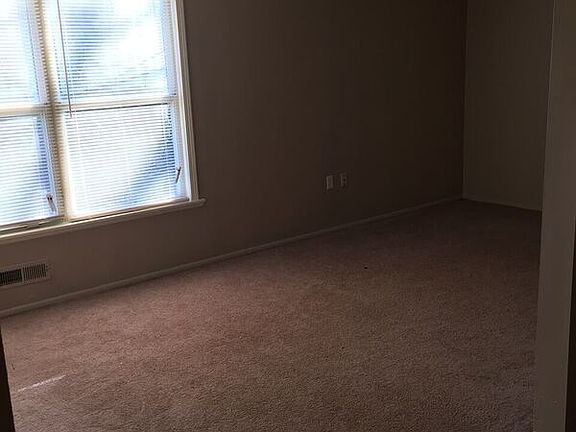 BONUS-family room!