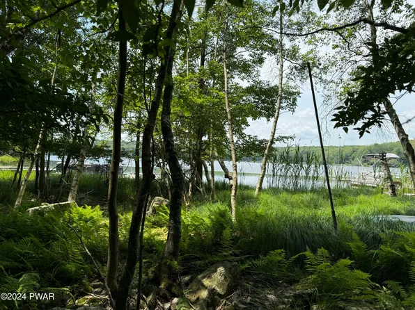 LOT 83 Cherry Hill Cir, Hawley, PA 18428
