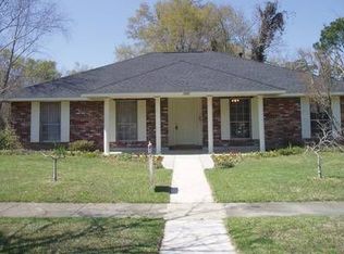 1666 Bellfort Dr, Baton Rouge, LA 70815