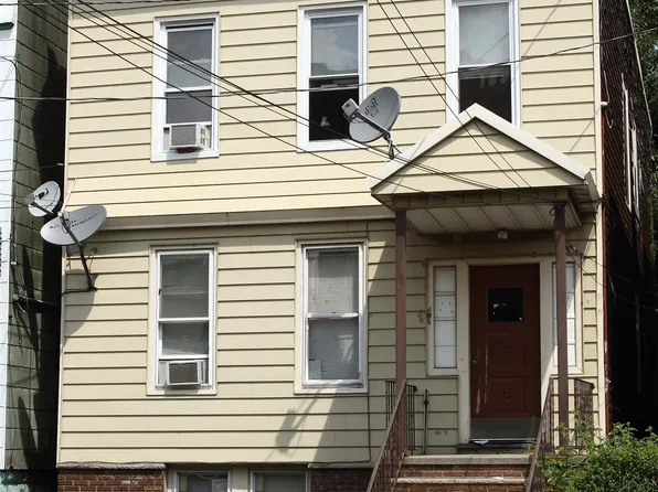 16 Marion Pl, Jersey City, NJ 07306