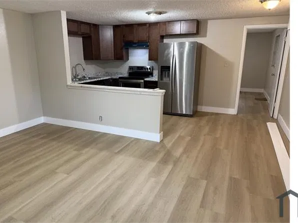 10405 N 11th St APT B, Tampa, FL 33612