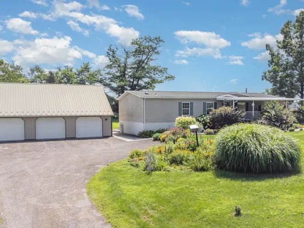 1050 Lisburn Rd, Wellsville, PA 17365