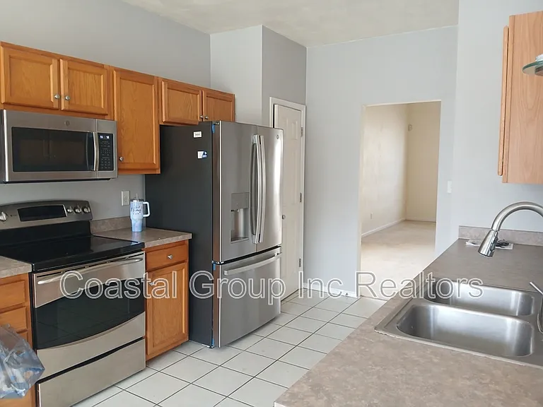 311 Outlaw St — Photo 5