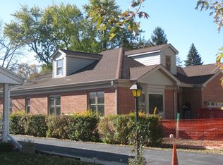 853 Hollywood Ave, Des Plaines, IL