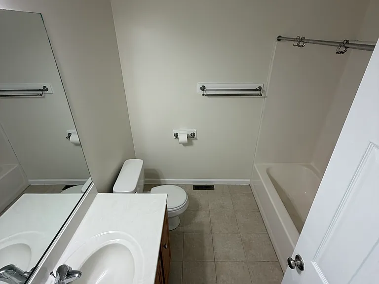 212 Jeffrey Ln — Photo 12