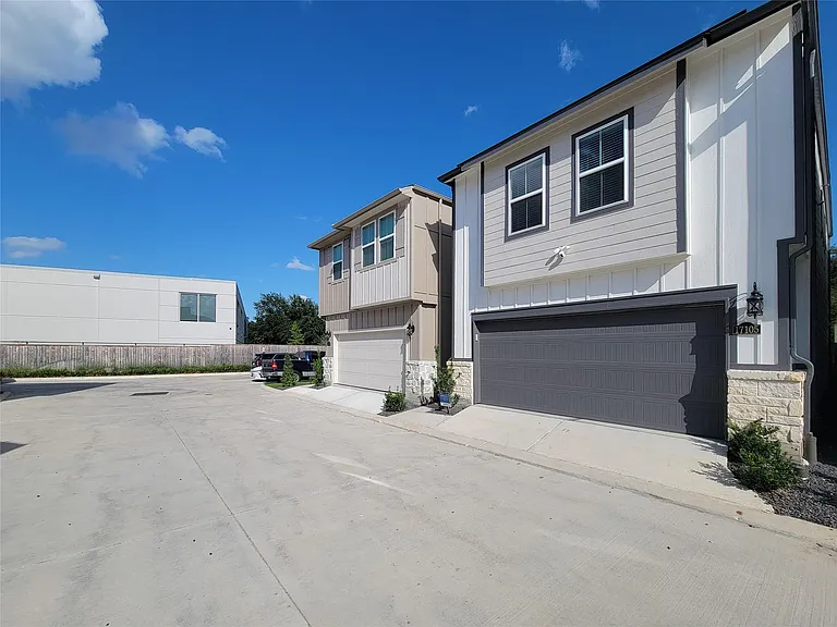 17105 White Acer Way — Photo 3